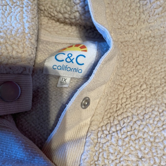 C&C California Soft Pink Fleece Pullover - Picture 3 of 9